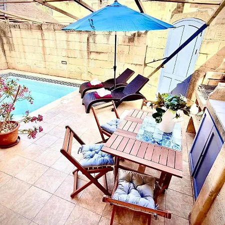 Gulinu With Pool